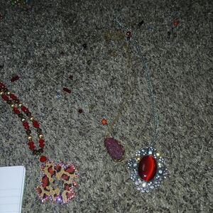 Elegant Red and Gold Pendant Necklace